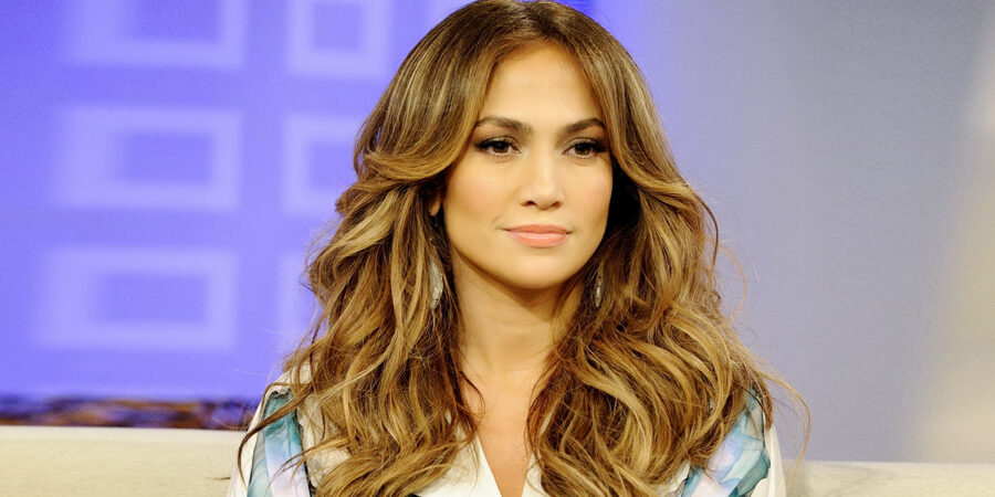 Jennifer Lopez Talks to ‘Para Todos’ About Her Proudest Accomplishments